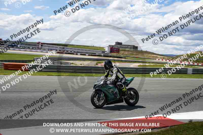 cadwell no limits trackday;cadwell park;cadwell park photographs;cadwell trackday photographs;enduro digital images;event digital images;eventdigitalimages;navarra;no limits trackdays;peter wileman photography;racing digital images;trackday digital images;trackday photos